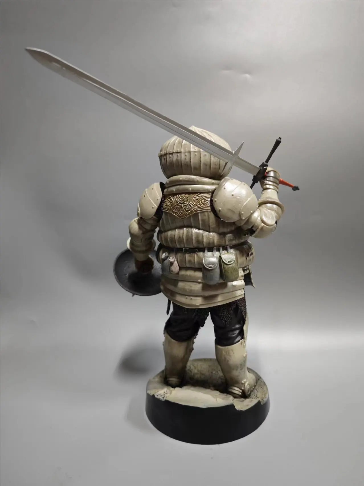 Dark Souls 30cm Large Size Collectible Catalina Knight Siegmeyer Model Figure Statue Home Decor Ornament