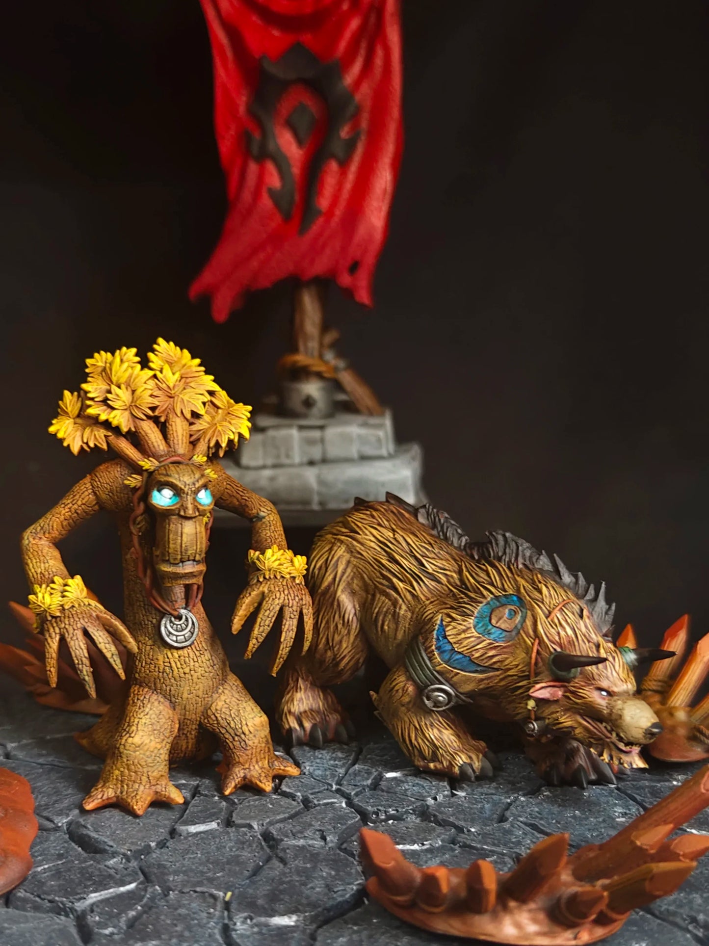 World of Warcraft Model Night Elf Dryad Bear Painting Finished War Chess Figure model toy