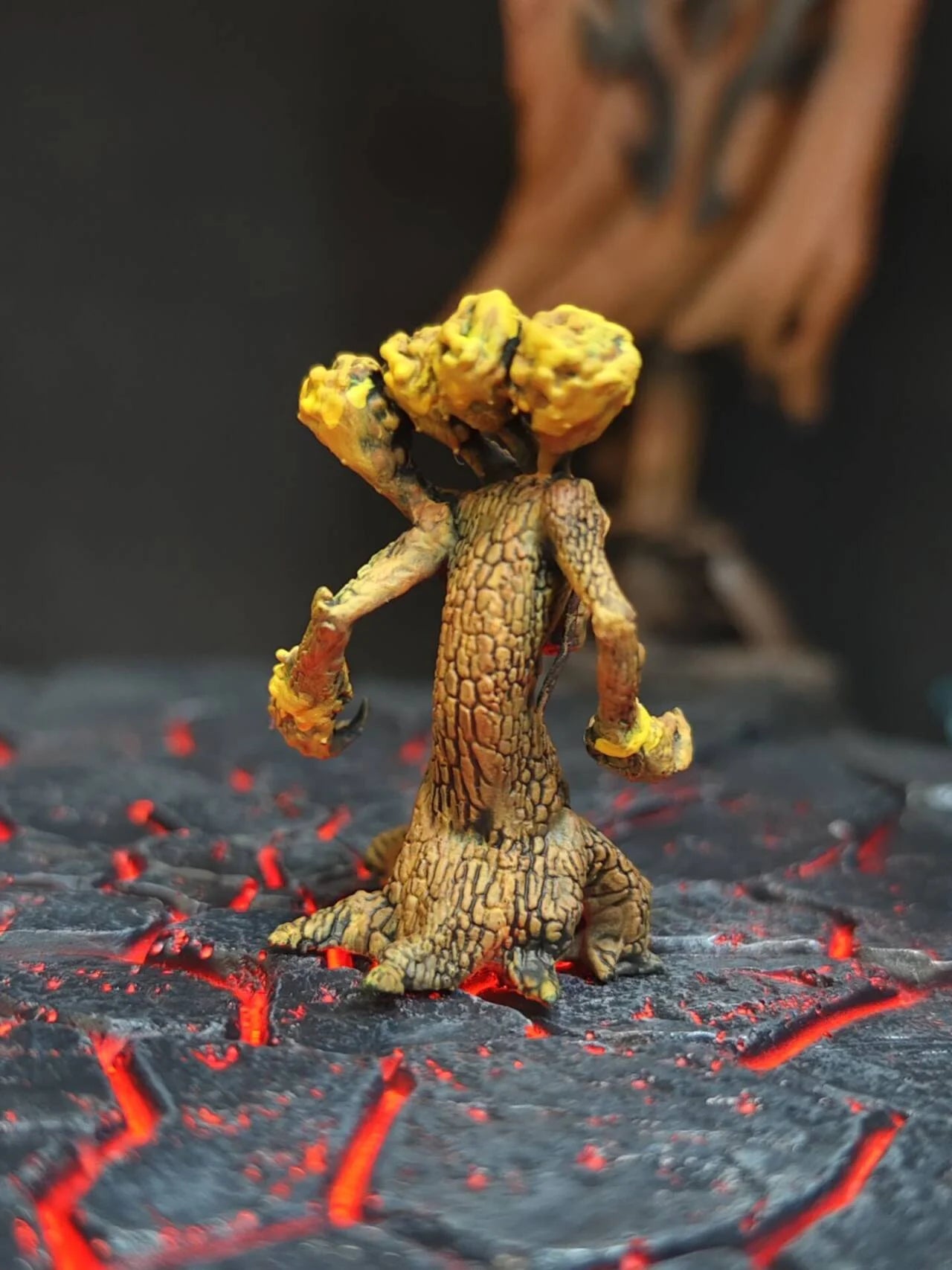 World of Warcraft Model Night Elf Dryad Bear Painting Finished War Chess Figure model toy