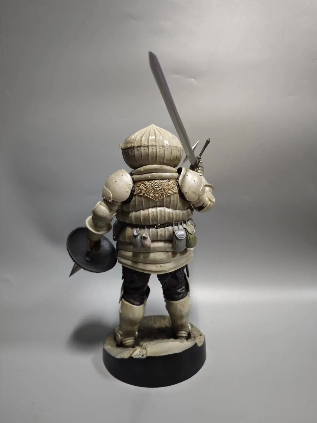 Dark Souls 30cm Large Size Collectible Catalina Knight Siegmeyer Model Figure Statue Home Decor Ornament